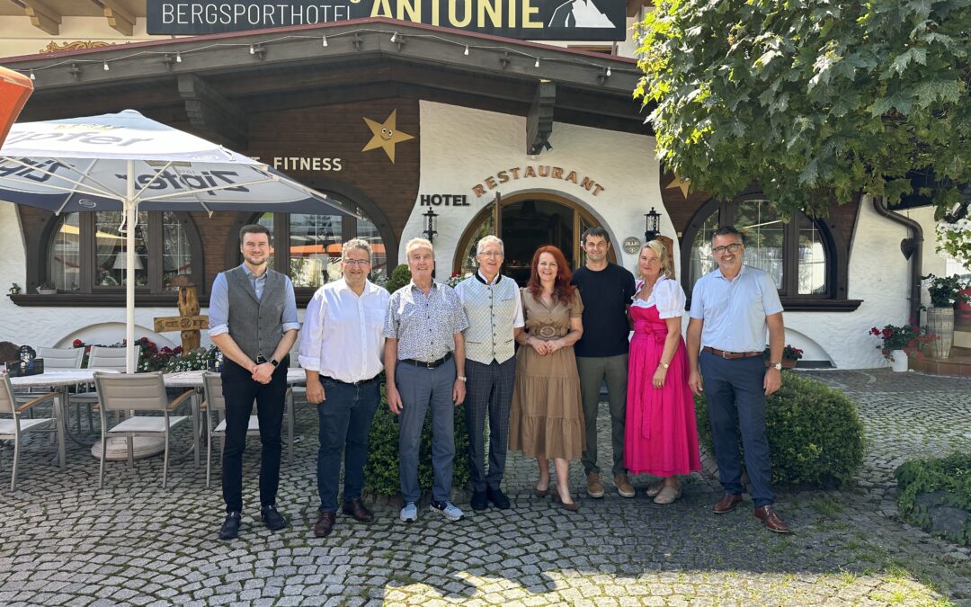 Wirtschaftsbund Innsbruck Land zu Besuch im Sellraintal: Engagement und Innovation vor Ort